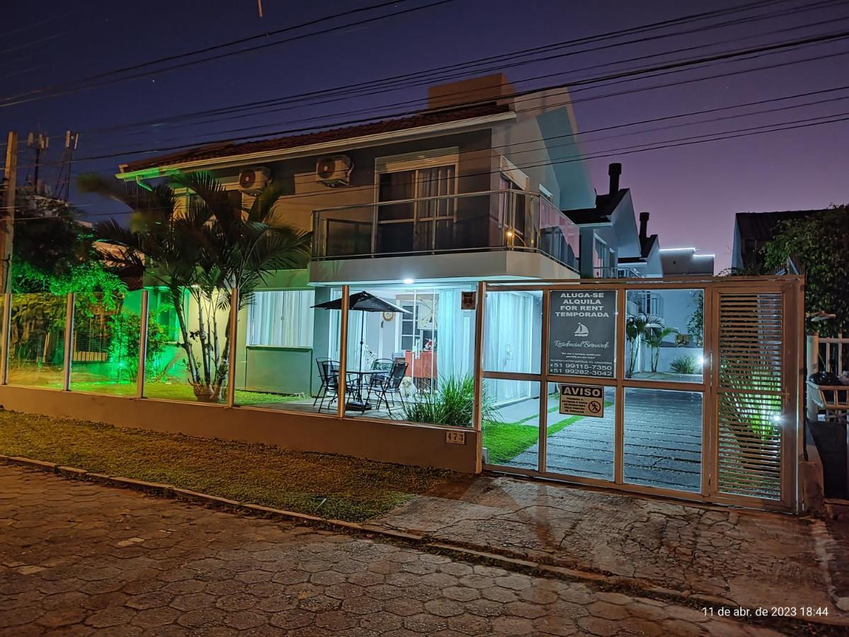 Residencial Bernardo, Meia Quadra Do Trapiche Флорианополис Экстерьер фото